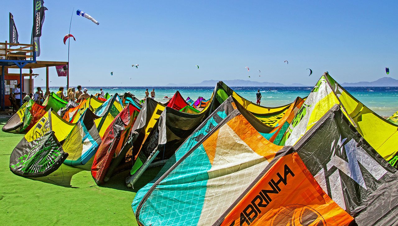 thebeach-kitesurfing-kite-air-riders-kitepro-center-kremasti-rhodes-gear